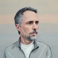 An animated gif showing 3 social sharing icons which grow larger on hover.